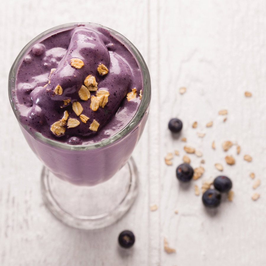 1x1 blueberry-oatmeal-trimshake-br.jpg